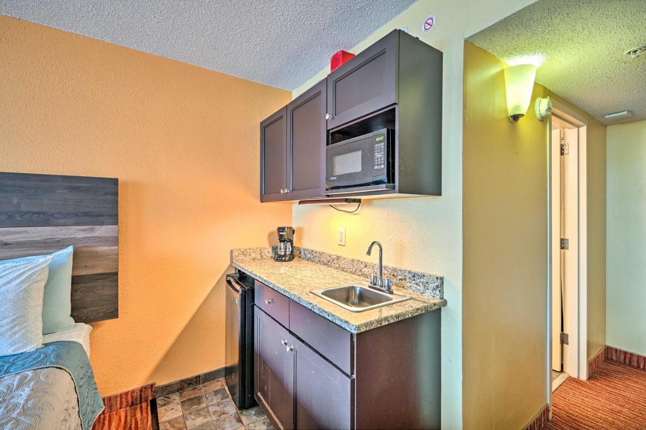 Convenient Myrtle Beach Studio With Balcony! 外观 照片
