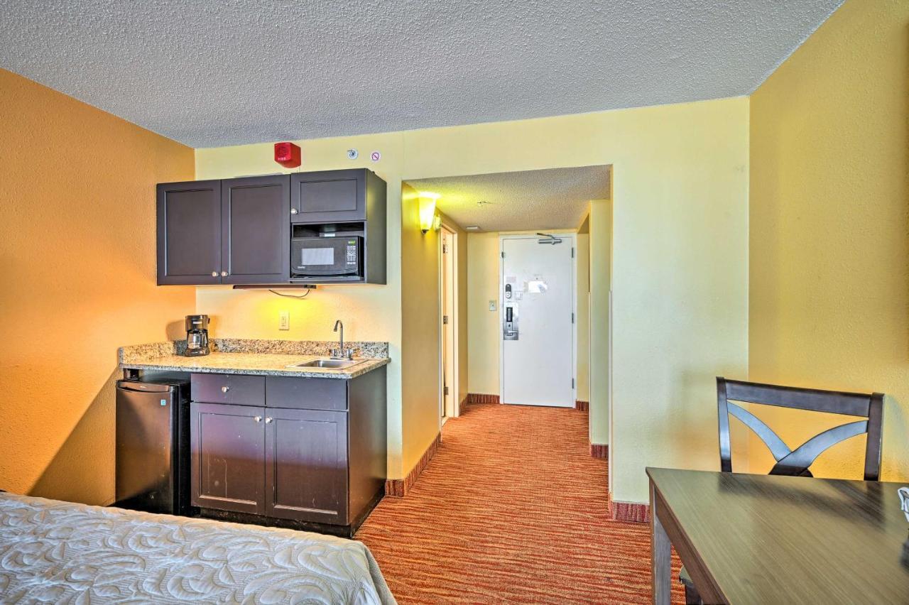 Convenient Myrtle Beach Studio With Balcony! 外观 照片