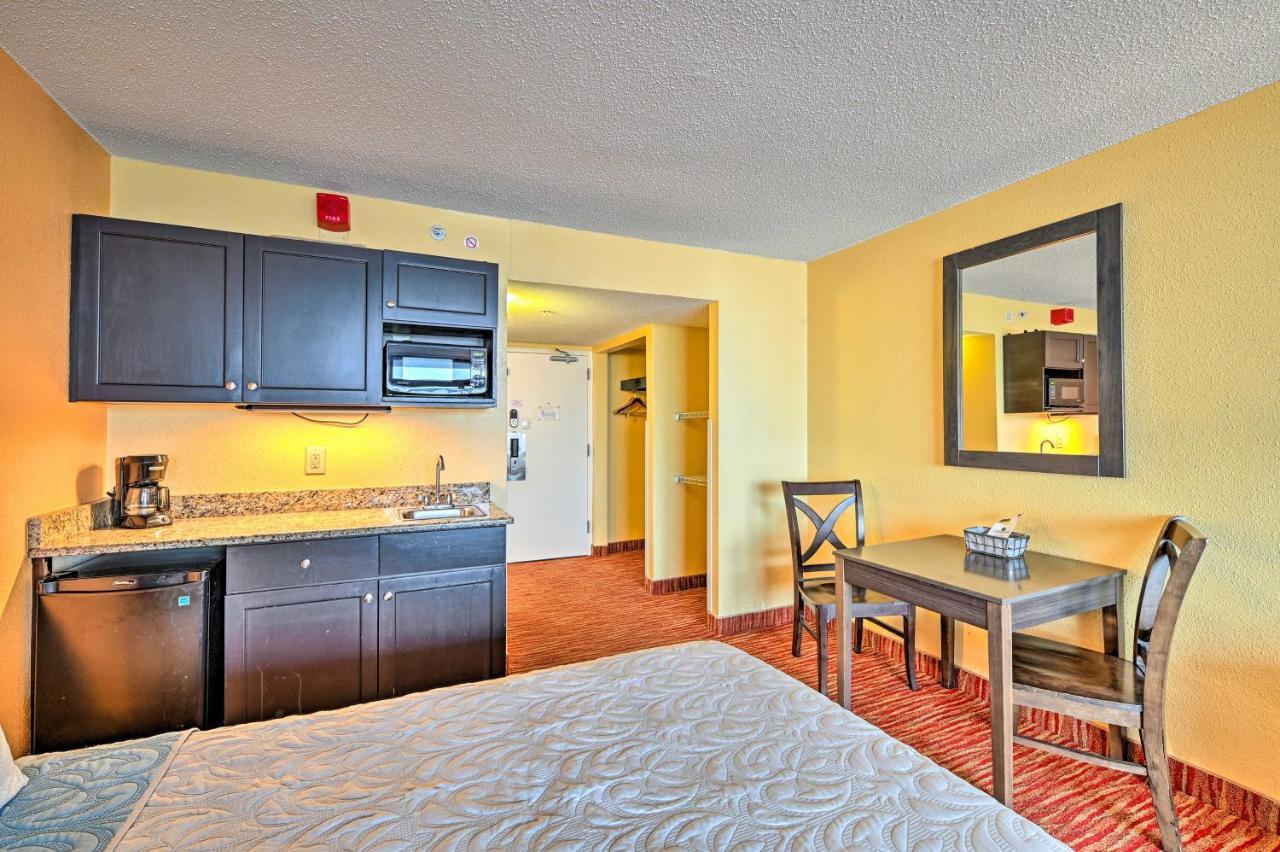 Convenient Myrtle Beach Studio With Balcony! 外观 照片